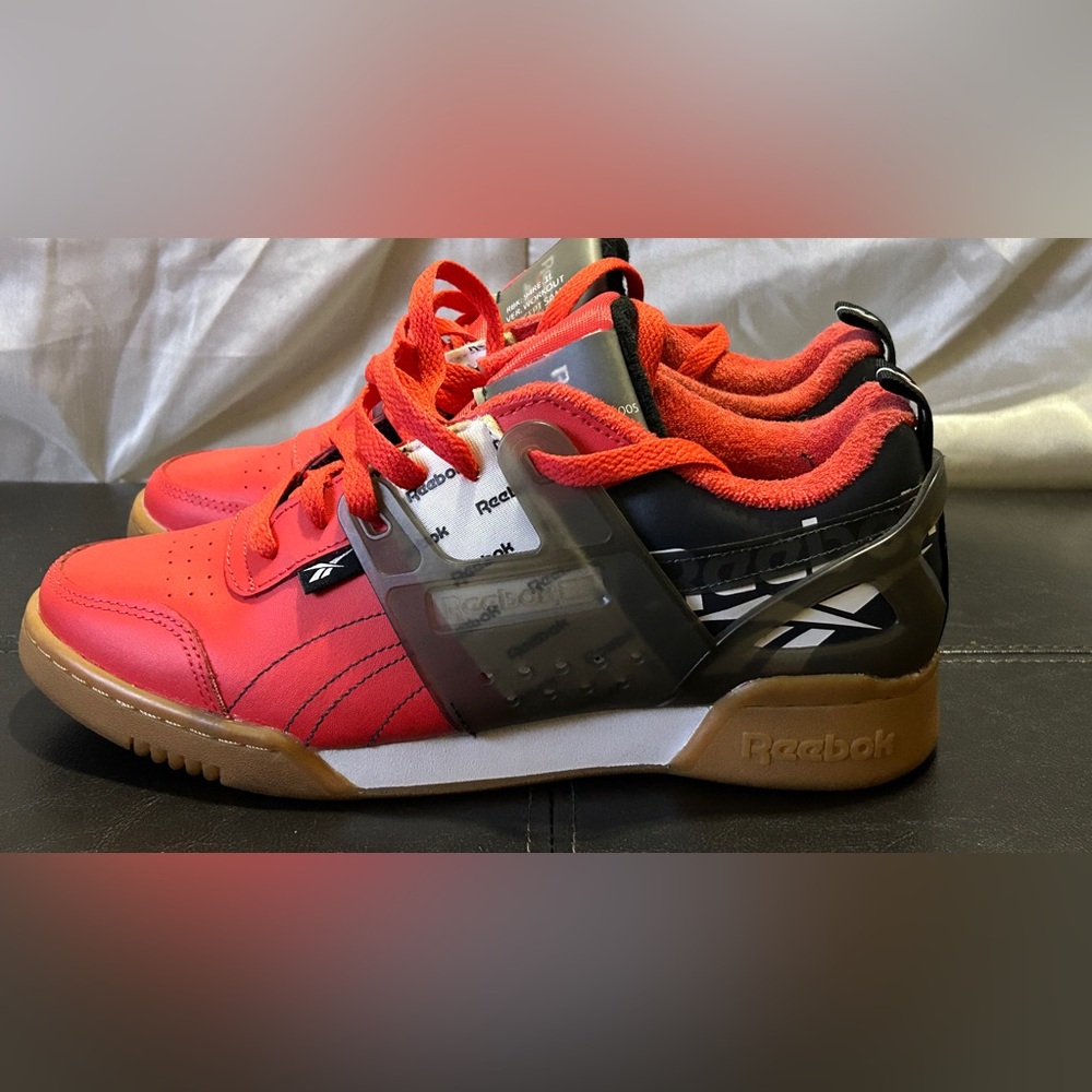 🔥REEBOK SNEAKERS